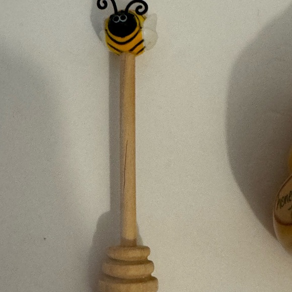 Honey Pot Beehive Honey Miel Lidded Ceramic Pot with Wood Dipper - Picture 2 of 7